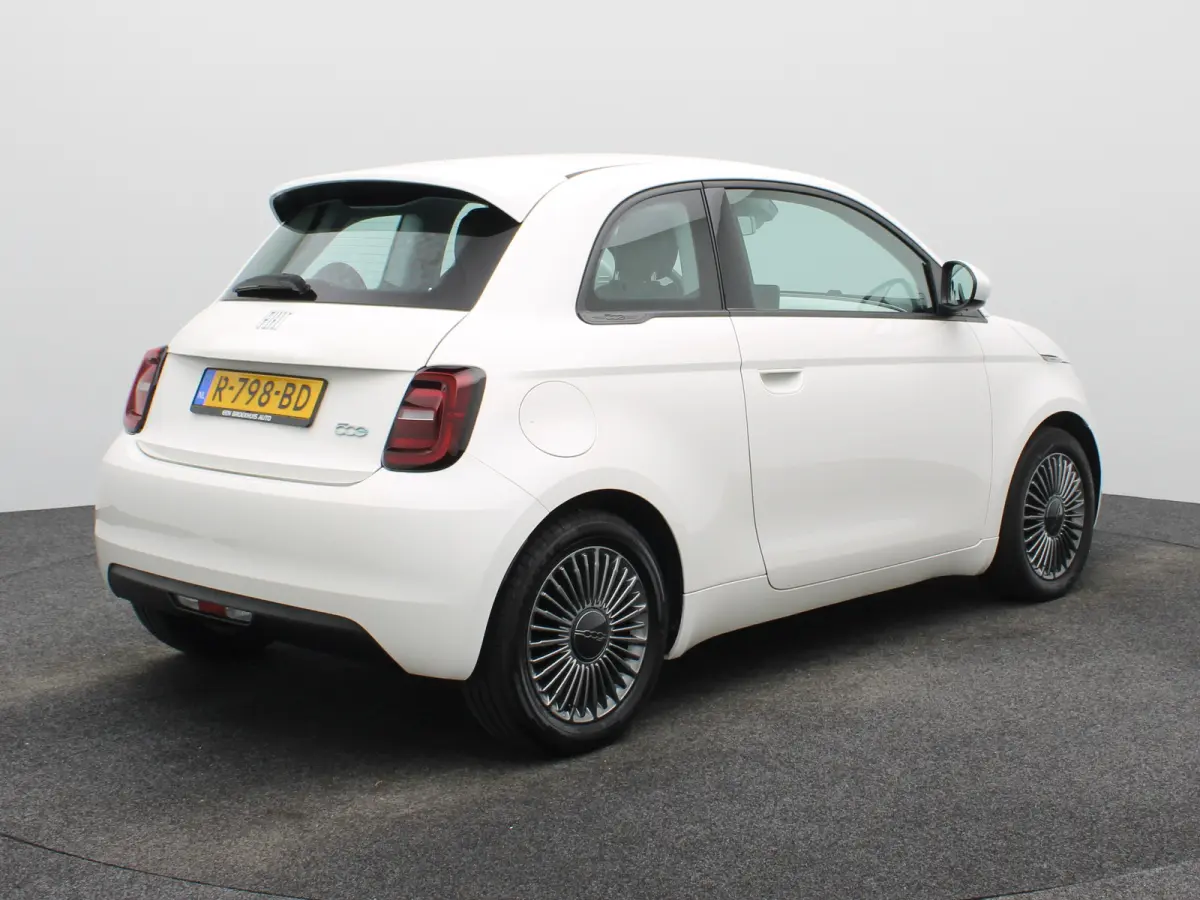 Icon 42 kWh 93,7% SOH | 16" Lichtmetalen Velgen | Apple Carplay/Android Auto | Cruise Control | Climate Contro