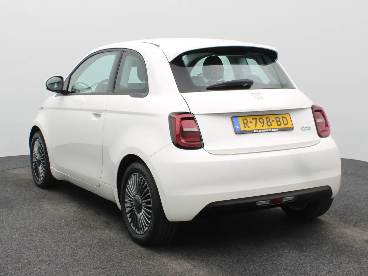 Icon 42 kWh 93,7% SOH | 16" Lichtmetalen Velgen | Apple Carplay/Android Auto | Cruise Control | Climate Contro