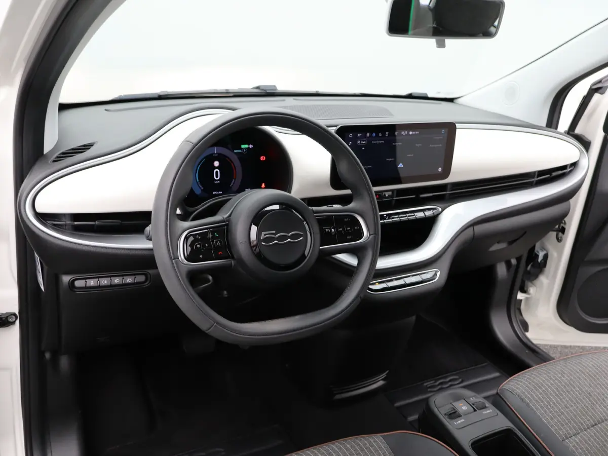 Icon 42 kWh 93,7% SOH | 16" Lichtmetalen Velgen | Apple Carplay/Android Auto | Cruise Control | Climate Contro