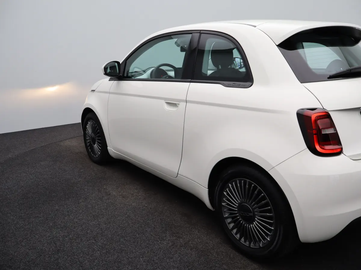 Icon 42 kWh 93,7% SOH | 16" Lichtmetalen Velgen | Apple Carplay/Android Auto | Cruise Control | Climate Contro