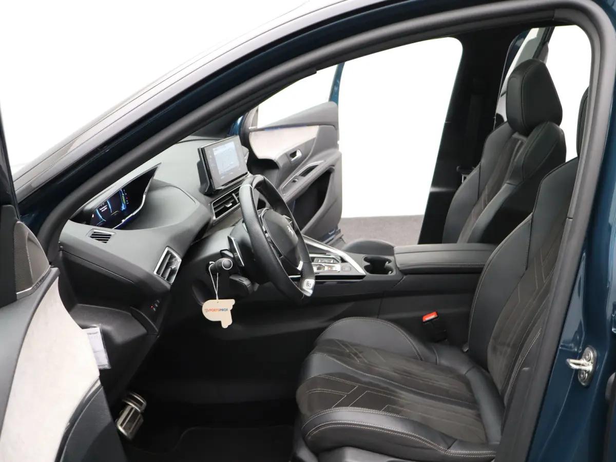 1.6 HYbrid4 300 GT Pack Business | Automaat | Carplay | 4WD | SOH 94% | Pano dak | keyless | Adaptieve cruise | Alcantara |Camera | Focal audio | Stoelverw. |