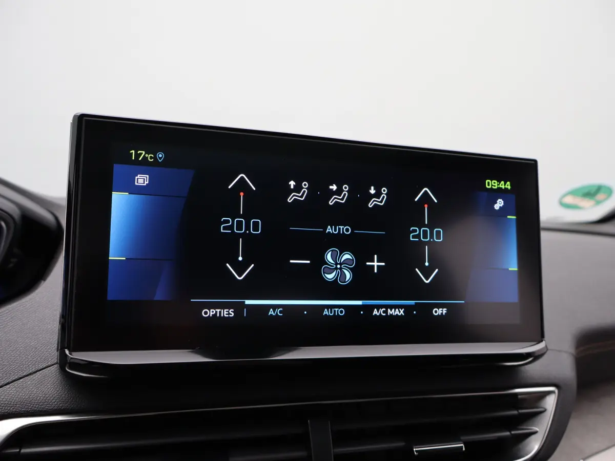 1.6 HYbrid4 300 GT Pack Business | Automaat | Carplay | 4WD | SOH 94% | Pano dak | keyless | Adaptieve cruise | Alcantara |Camera | Focal audio | Stoelverw. |
