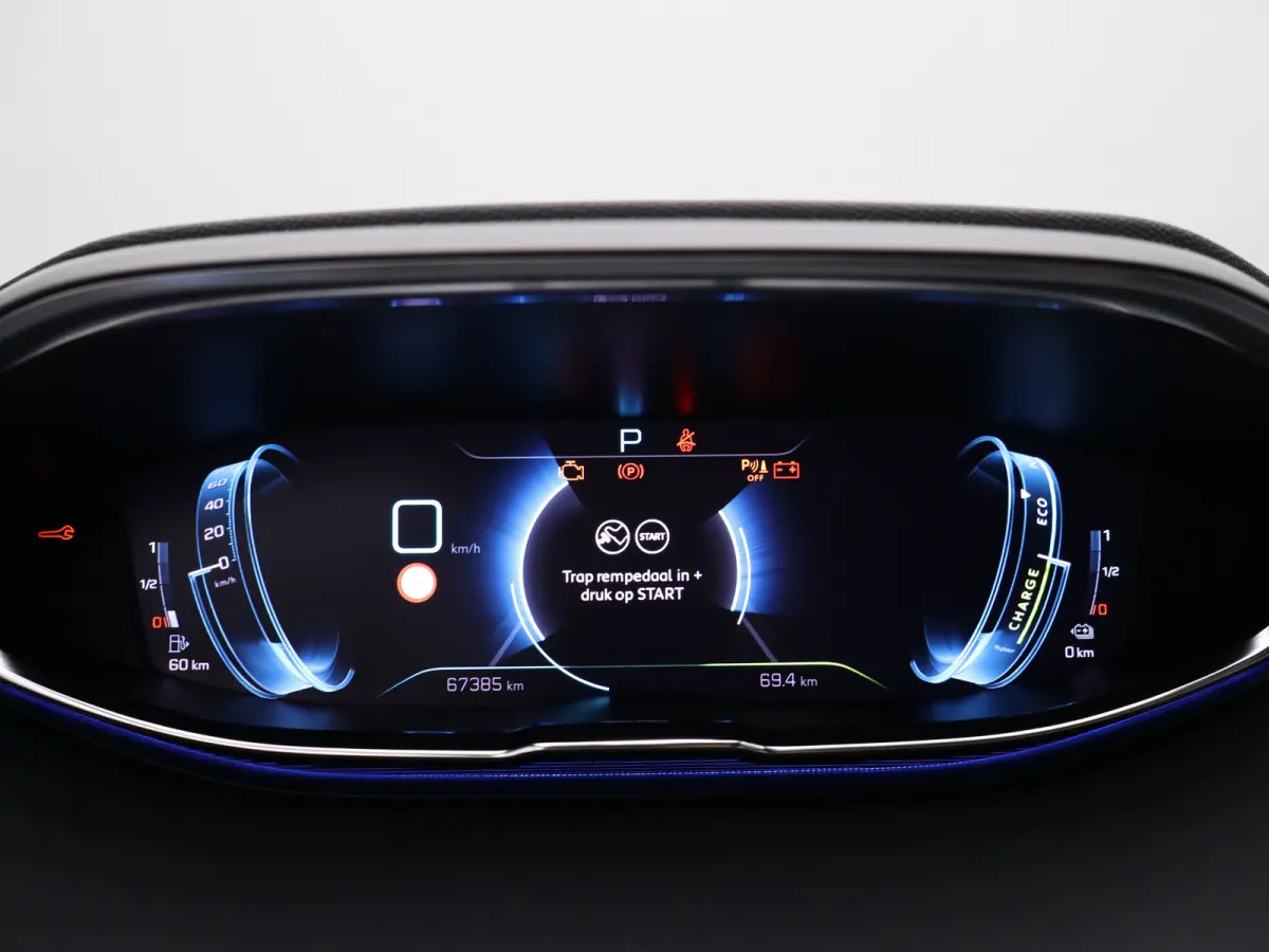 1.6 HYbrid4 300 GT Pack Business | Automaat | Carplay | 4WD | SOH 94% | Pano dak | keyless | Adaptieve cruise | Alcantara |Camera | Focal audio | Stoelverw. |