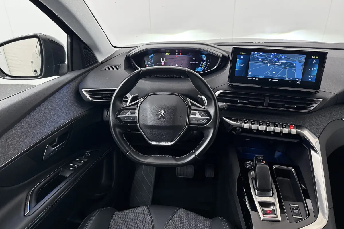1.6 HYbrid 225 Allure Dodehoek Half-Leder Privacy Glas 18'LMV