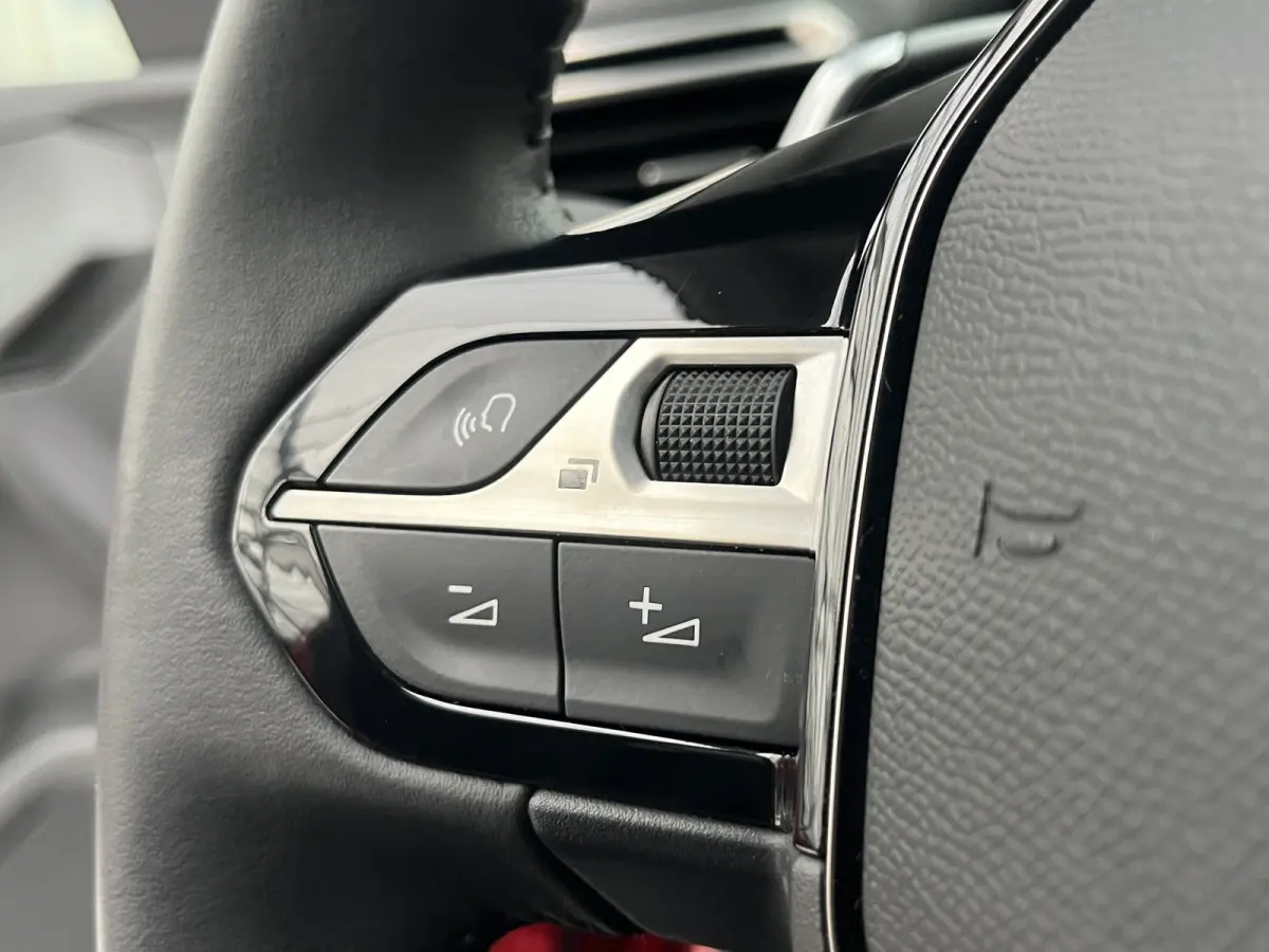 PureTech 130 Allure Pack | Origineel NL | Carplay/Android Auto | Stoelverwarming |