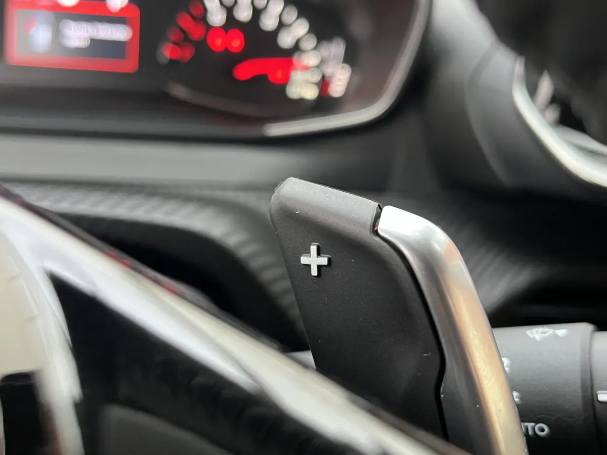 PureTech 130 Allure Pack | Origineel NL | Carplay/Android Auto | Stoelverwarming |