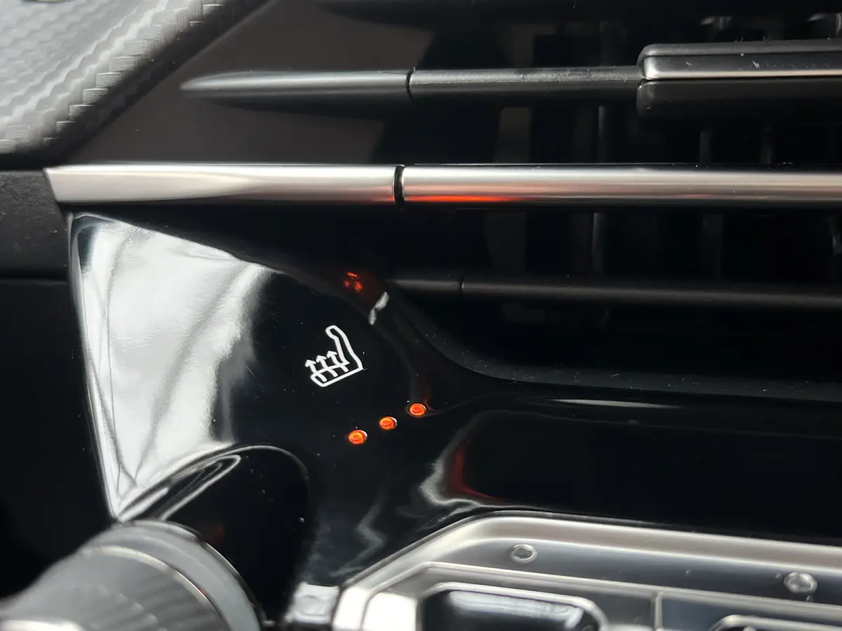 PureTech 130 Allure Pack | Origineel NL | Carplay/Android Auto | Stoelverwarming |