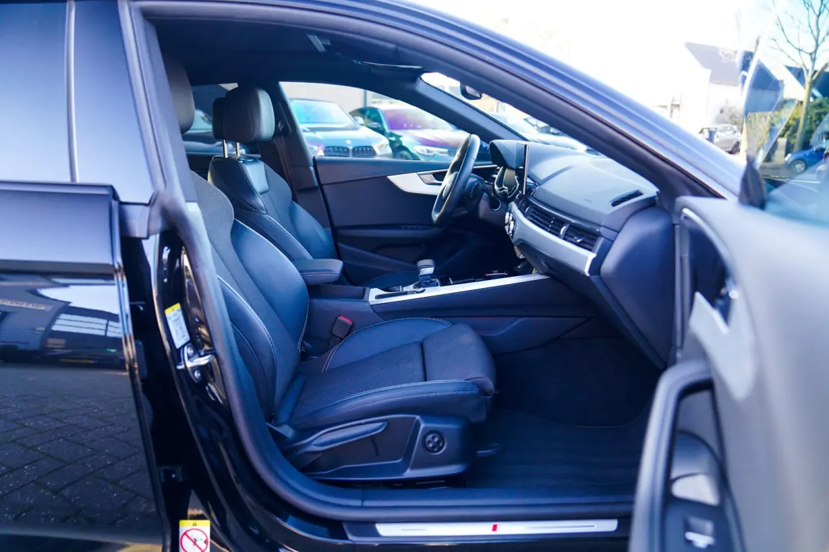 40 TFSI S edition | Camera | S- Sportstoelen | Apple Carplay | Audi Pre-Sense | Digitaal Dashboard