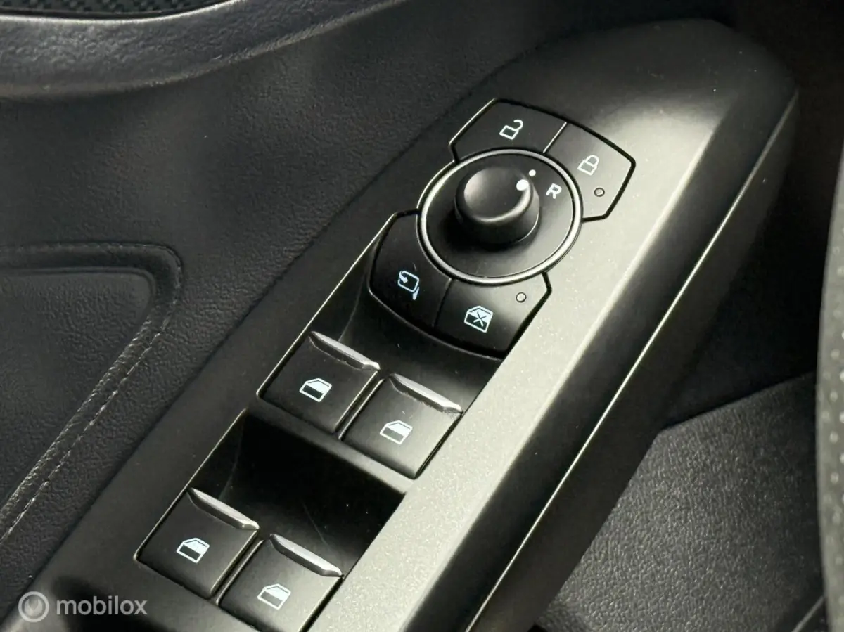 1.0 EcoBoost Hybrid ST Line Camera Full-Led