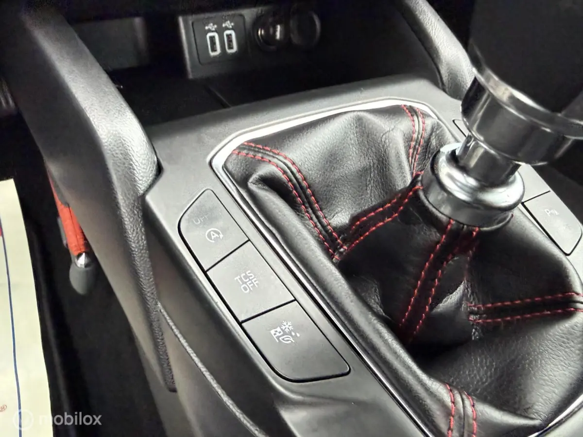 1.0 EcoBoost Hybrid ST Line Camera Full-Led