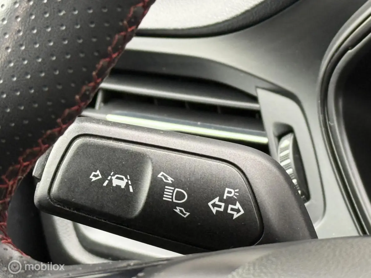 1.0 EcoBoost Hybrid ST Line Camera Full-Led