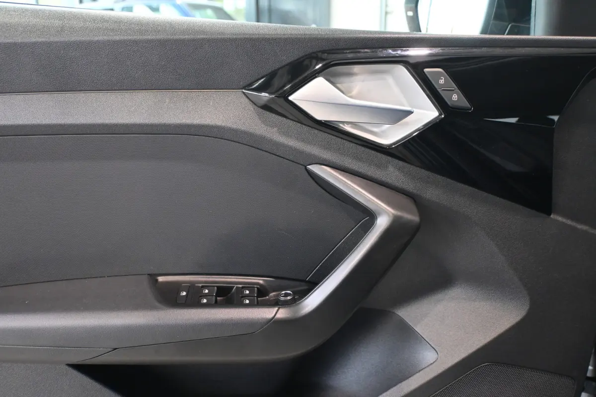 25 TFSI Pro Line NAP! Automaat Cruise Airco Virtual Cockpit Lichtmetaal Inruil Mogelijk!