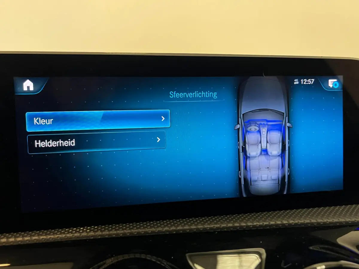 220 4MATIC / AMG / Pano / Sfeerverlichting