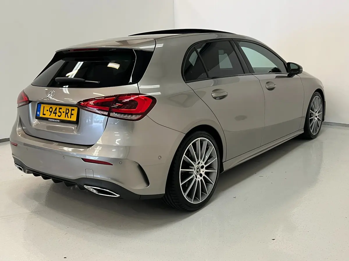220 4MATIC / AMG / Pano / Sfeerverlichting