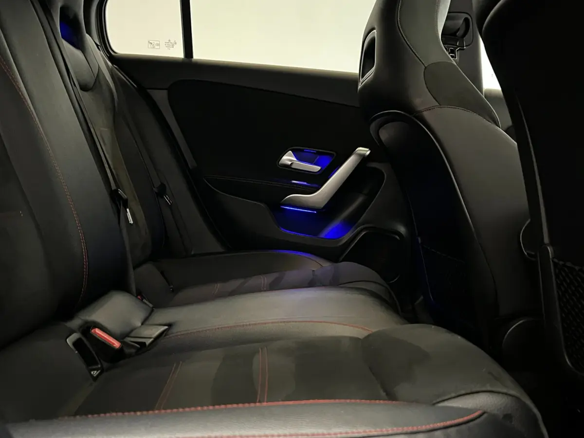 220 4MATIC / AMG / Pano / Sfeerverlichting