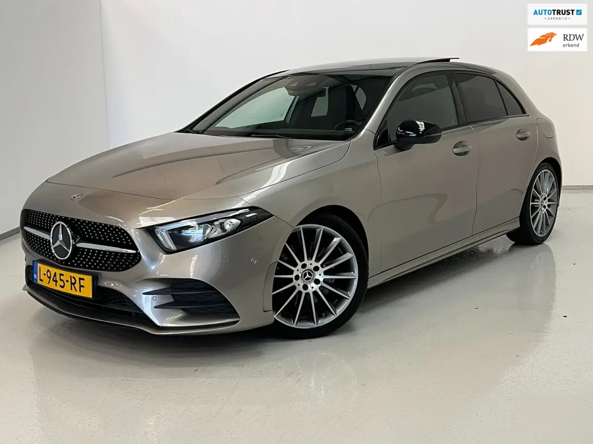 220 4MATIC / AMG / Pano / Sfeerverlichting