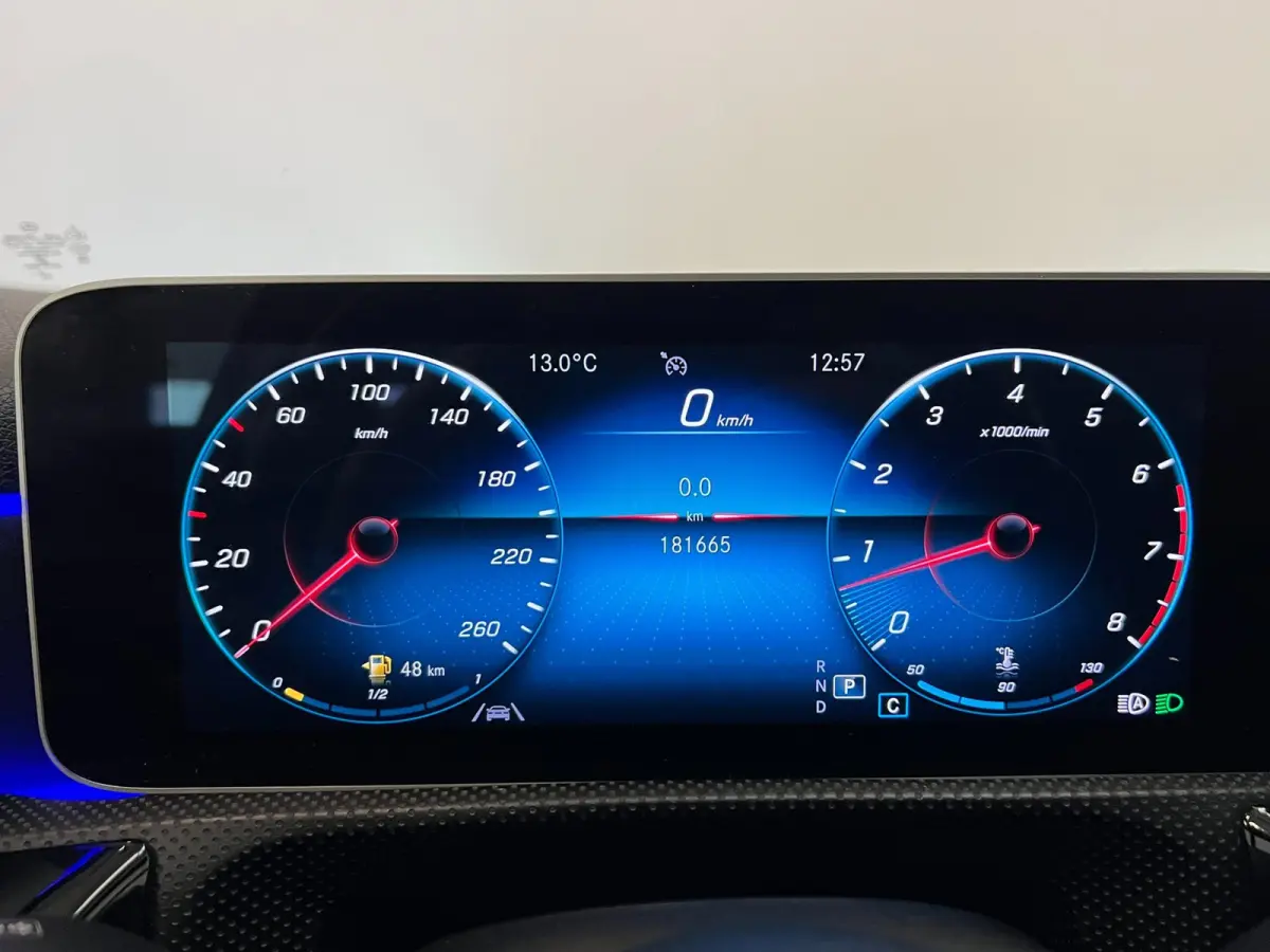 220 4MATIC / AMG / Pano / Sfeerverlichting
