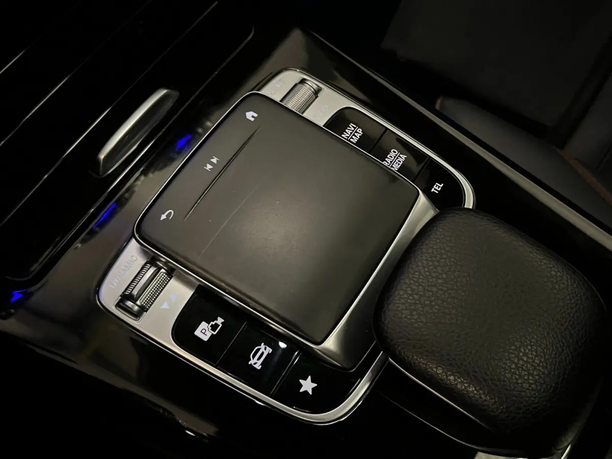 220 4MATIC / AMG / Pano / Sfeerverlichting