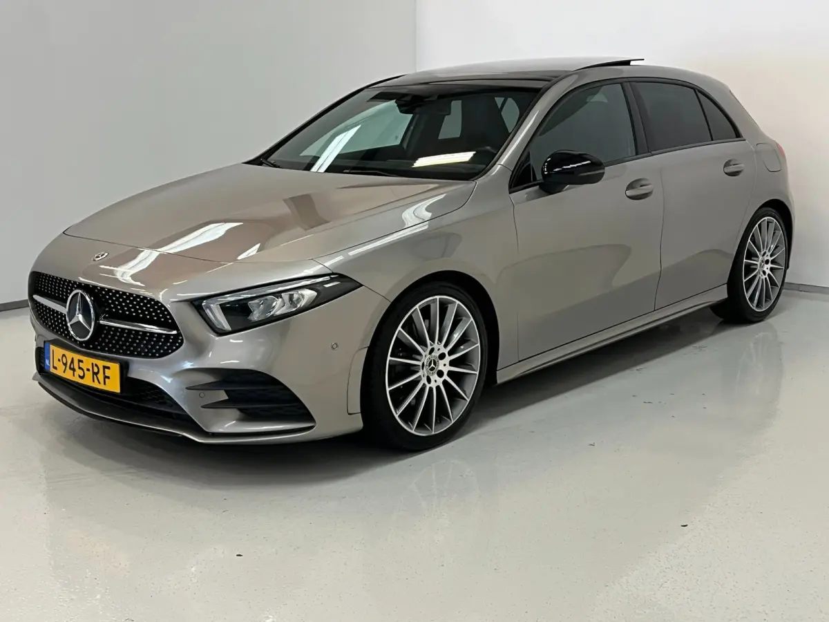 220 4MATIC / AMG / Pano / Sfeerverlichting