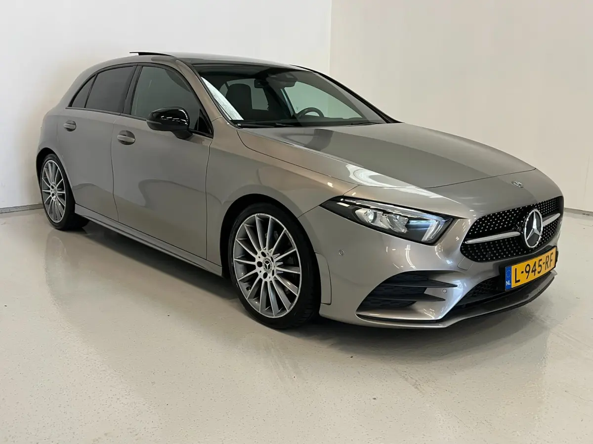 220 4MATIC / AMG / Pano / Sfeerverlichting