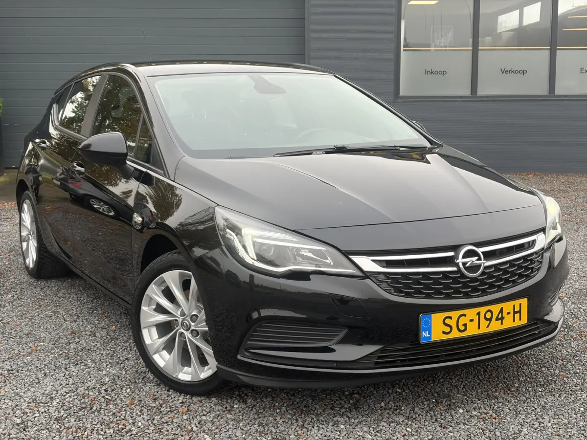 1.0 Online Edition ✓2e Eigenaar✓Dealer Onderhouden✓Carplay✓Clima✓Cruise✓Pdc✓17''Lmv✓105pk✓N.A.P✓Nieuwe Apk bij Aflevering
