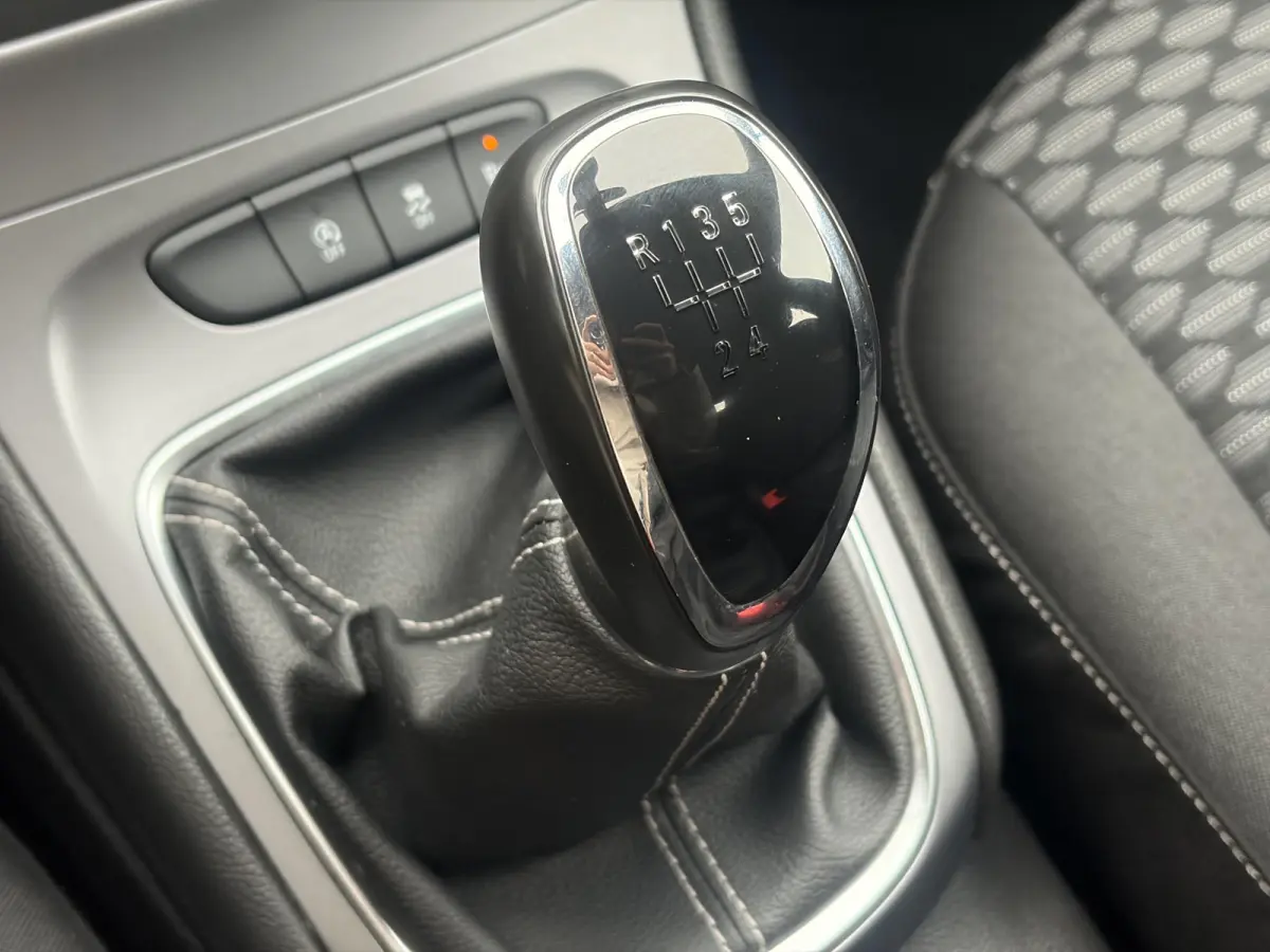 1.0 Online Edition ✓2e Eigenaar✓Dealer Onderhouden✓Carplay✓Clima✓Cruise✓Pdc✓17''Lmv✓105pk✓N.A.P✓Nieuwe Apk bij Aflevering