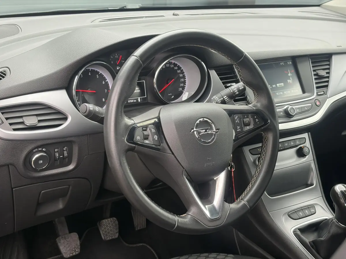 1.0 Online Edition ✓2e Eigenaar✓Dealer Onderhouden✓Carplay✓Clima✓Cruise✓Pdc✓17''Lmv✓105pk✓N.A.P✓Nieuwe Apk bij Aflevering