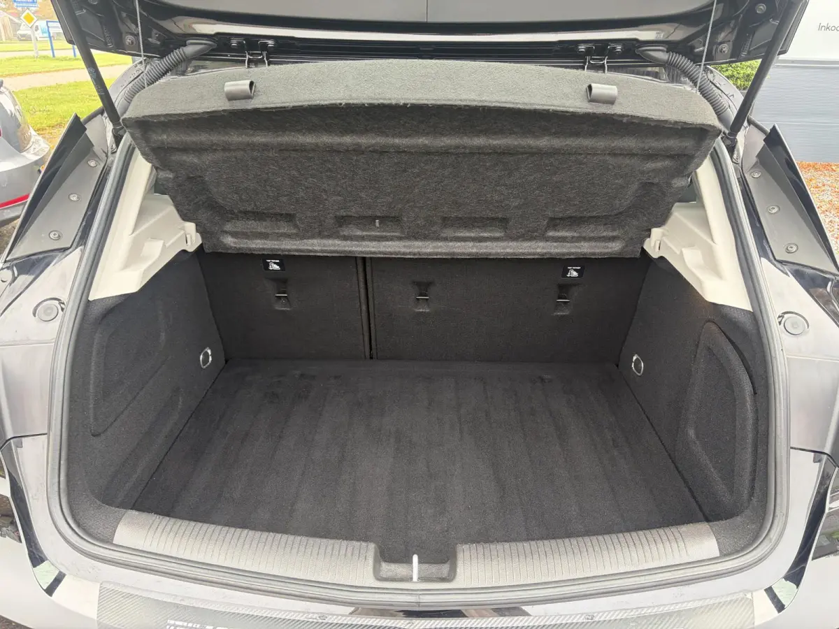 1.0 Online Edition ✓2e Eigenaar✓Dealer Onderhouden✓Carplay✓Clima✓Cruise✓Pdc✓17''Lmv✓105pk✓N.A.P✓Nieuwe Apk bij Aflevering