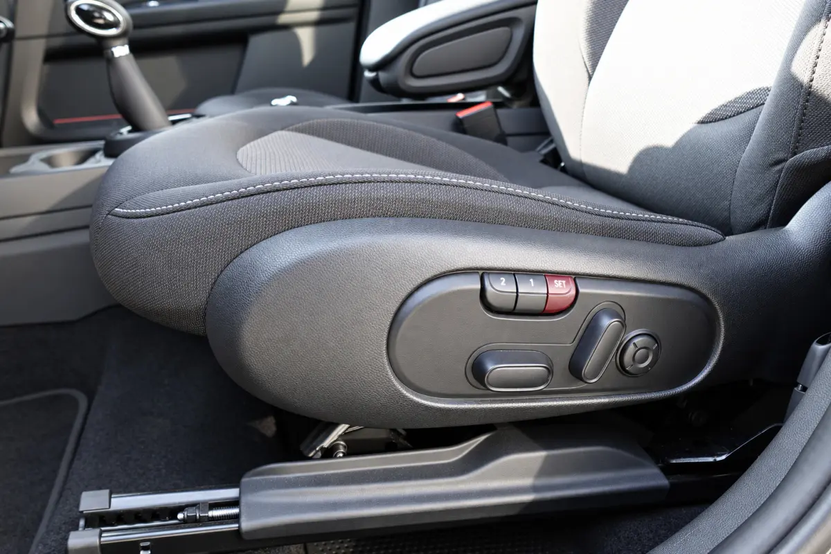 1.5 Cooper ALL4 Classic KEYLESS CAM ACC