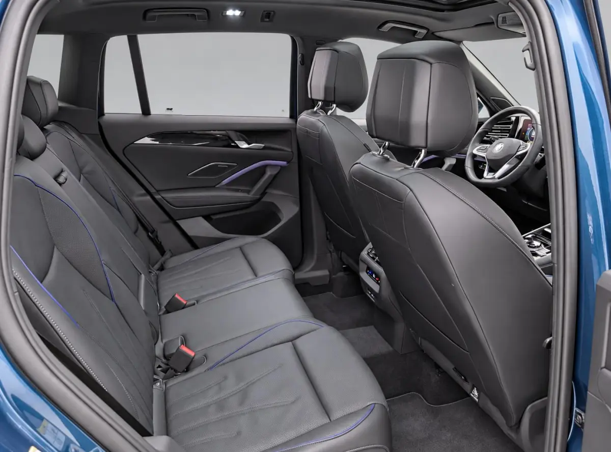 1.5 eHybrid R-Line Edition 272pk Pano | Leder | Harman Kardon | Trekhaak | Memory | IQ Light | HUD | 20" | 360 camera