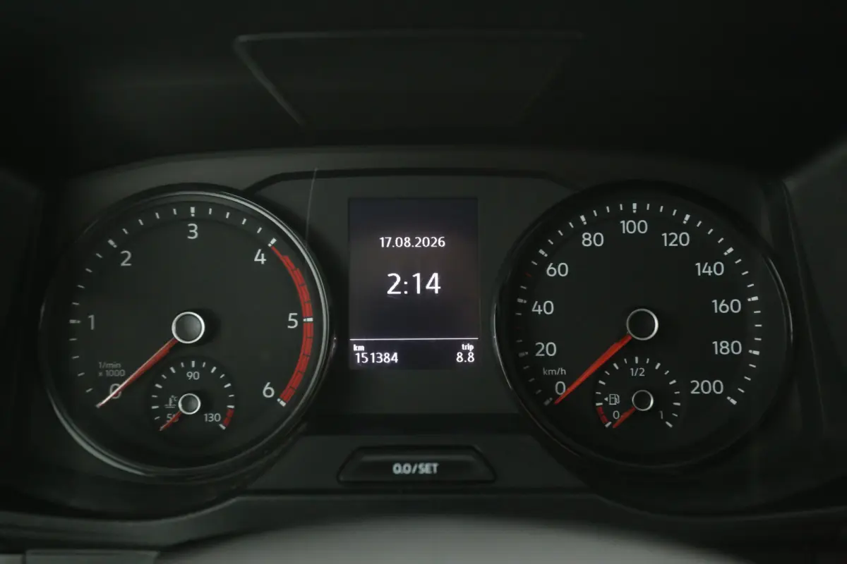 2.0 TDI 140PK L4H3 | Airco | Camera | Carplay | 3 Zits | 3000KG Trekgew. | Parkeersens.