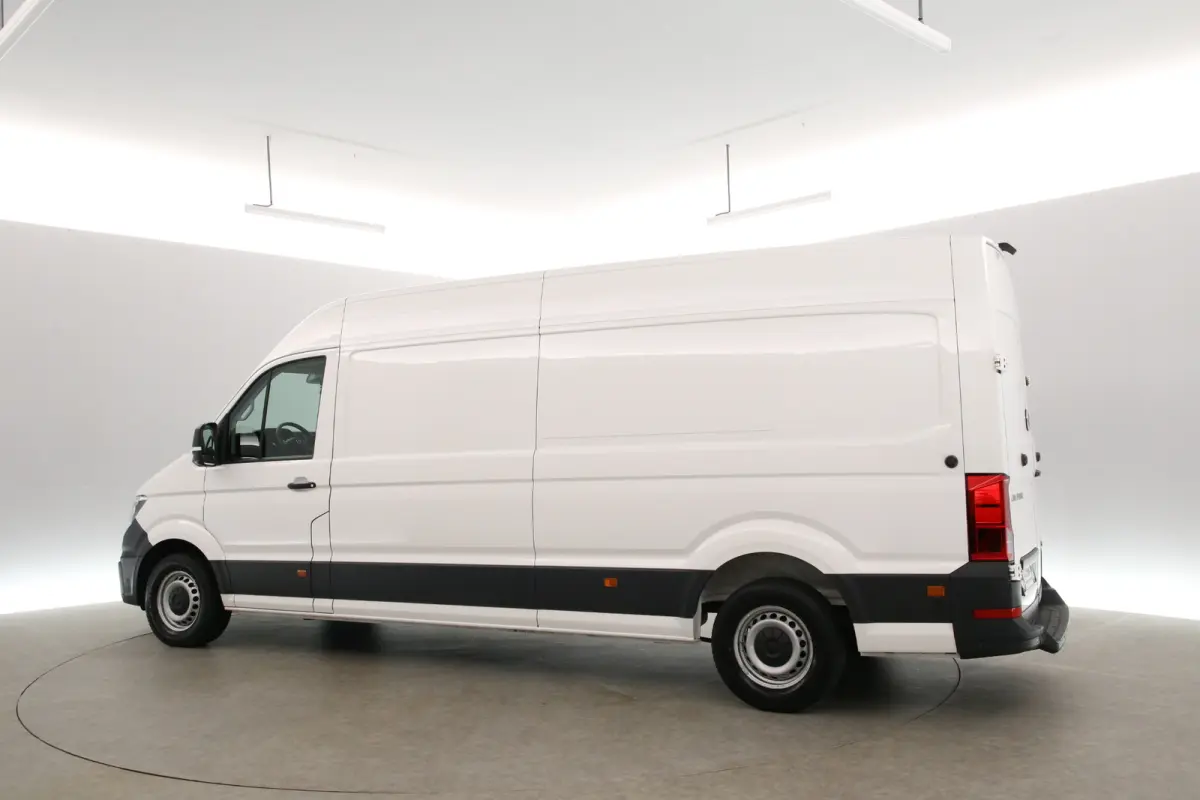2.0 TDI 140PK L4H3 | Airco | Camera | Carplay | 3 Zits | 3000KG Trekgew. | Parkeersens.