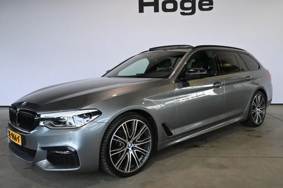 520i High Executive M Sport Automaat Navigatie LED CarPlay Leder Panoramdak Harman & Kardon 100% Onderhouden! Inruil Mogelijk!