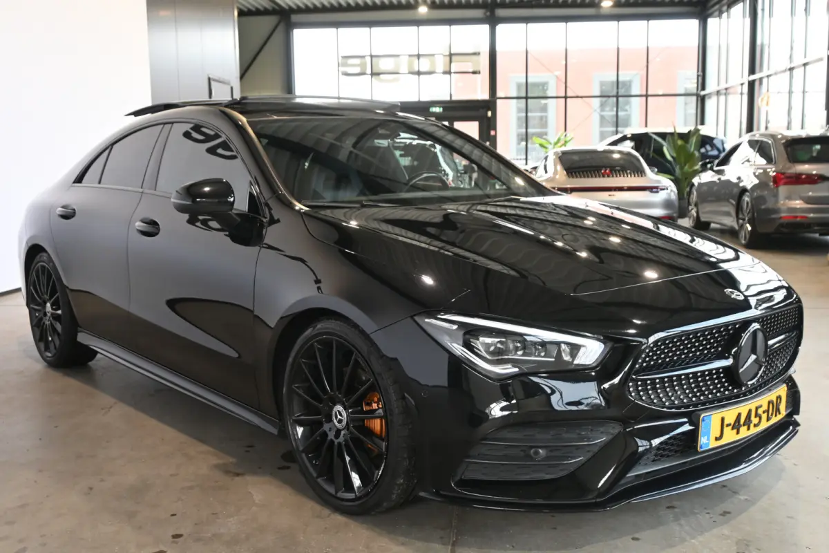 180 Automaat Business Solution AMG WideScreen LED Cruise Clima Panoramadak PDC Sfeer Stoelverwarming Memory Inruil Mogelijk!
