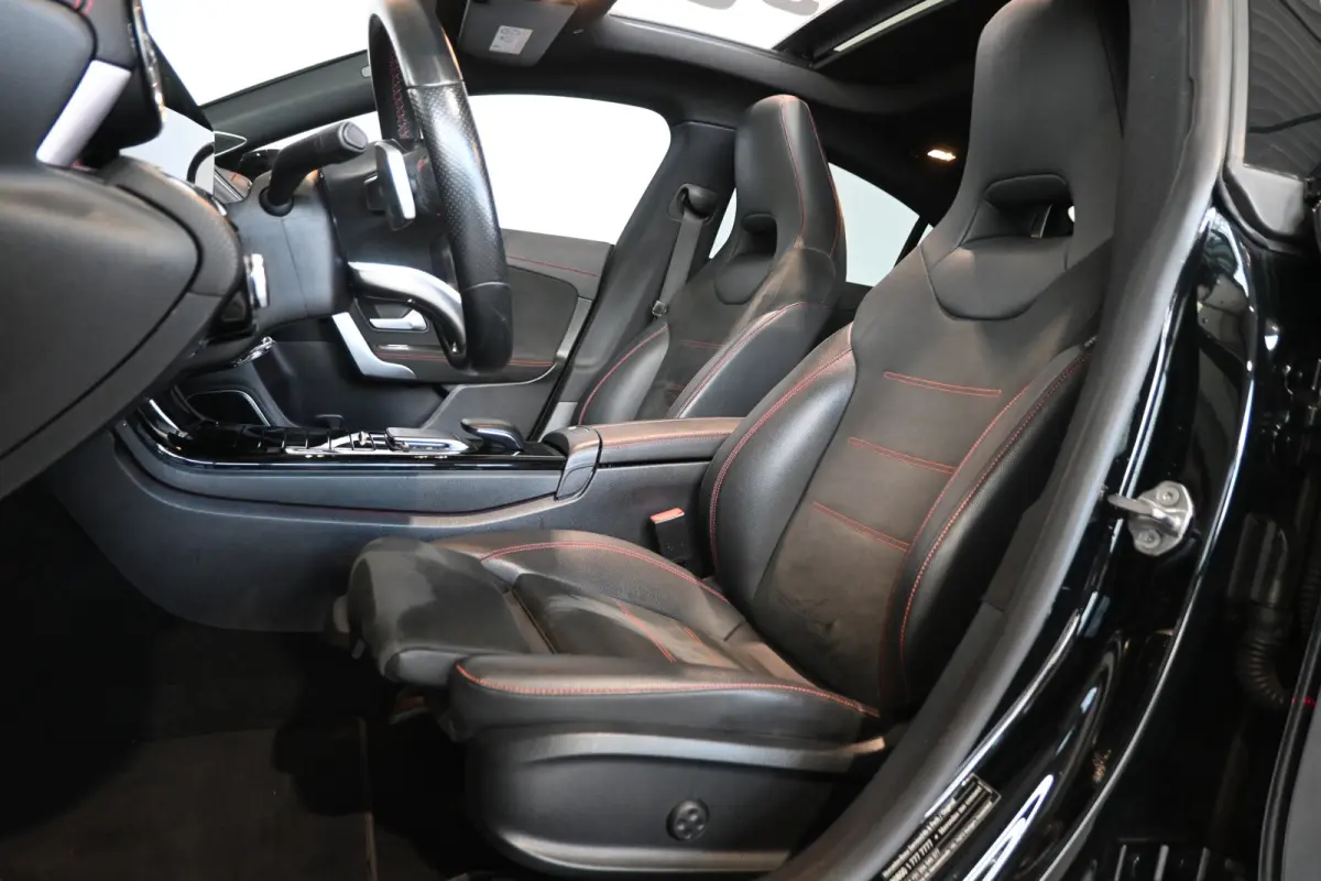 180 Automaat Business Solution AMG WideScreen LED Cruise Clima Panoramadak PDC Sfeer Stoelverwarming Memory Inruil Mogelijk!
