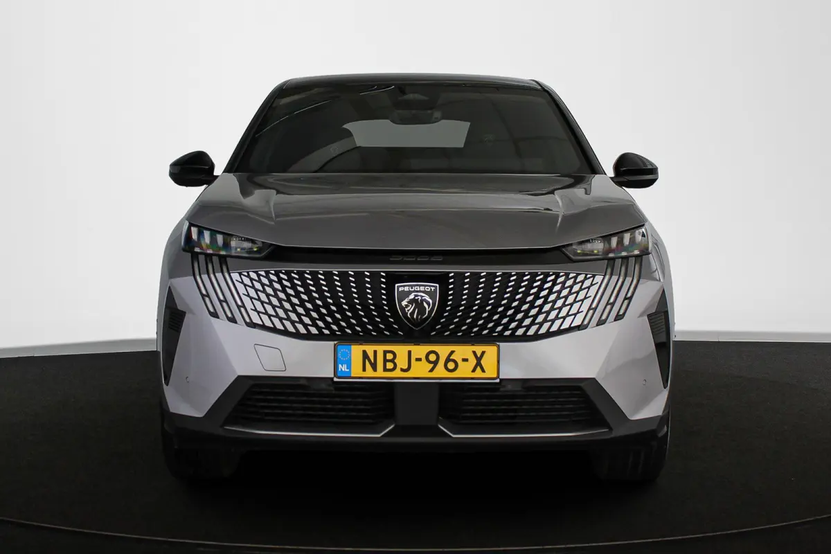 1.2 Hybrid 145 GT Stuur-Stoelverwarming 360 Camera Keyless