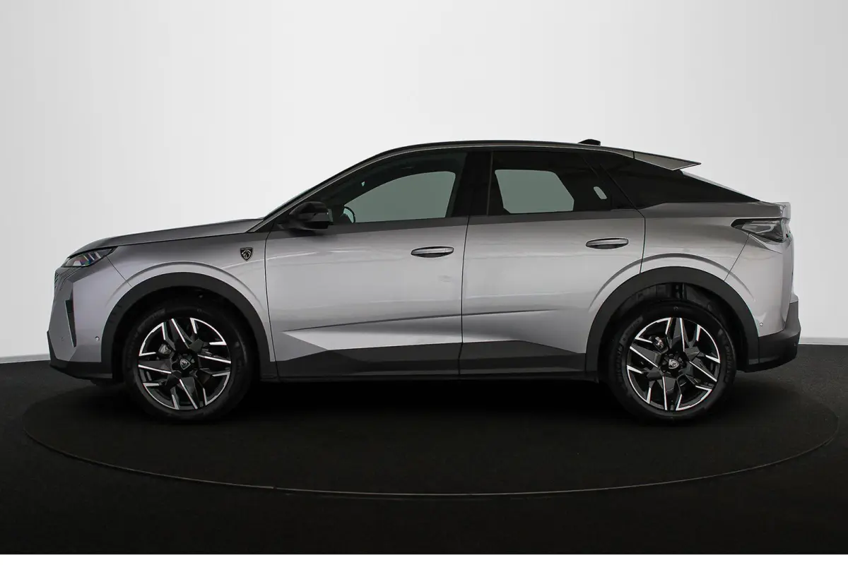 1.2 Hybrid 145 GT Stuur-Stoelverwarming 360 Camera Keyless