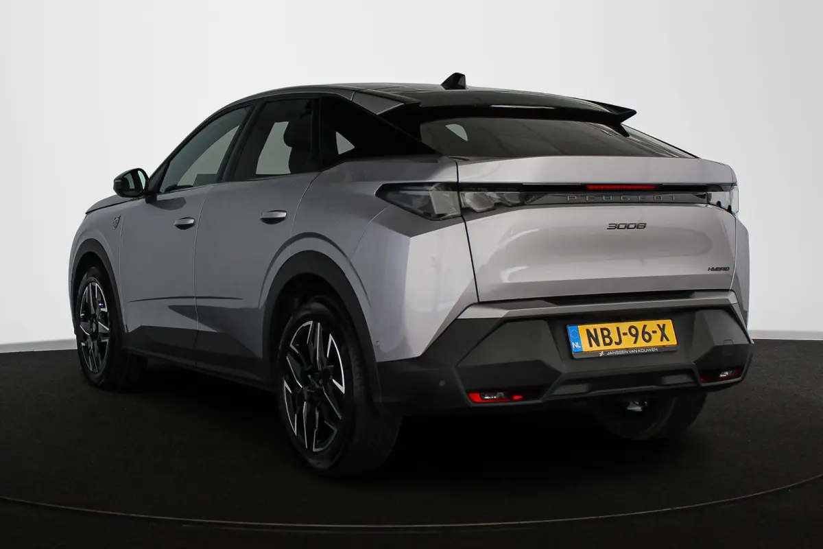 1.2 Hybrid 145 GT Stuur-Stoelverwarming 360 Camera Keyless