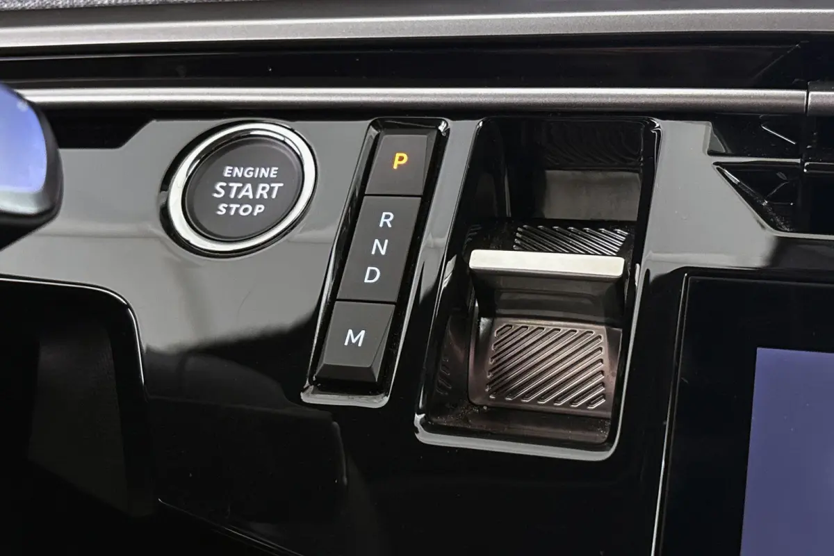 1.2 Hybrid 145 GT Stuur-Stoelverwarming 360 Camera Keyless