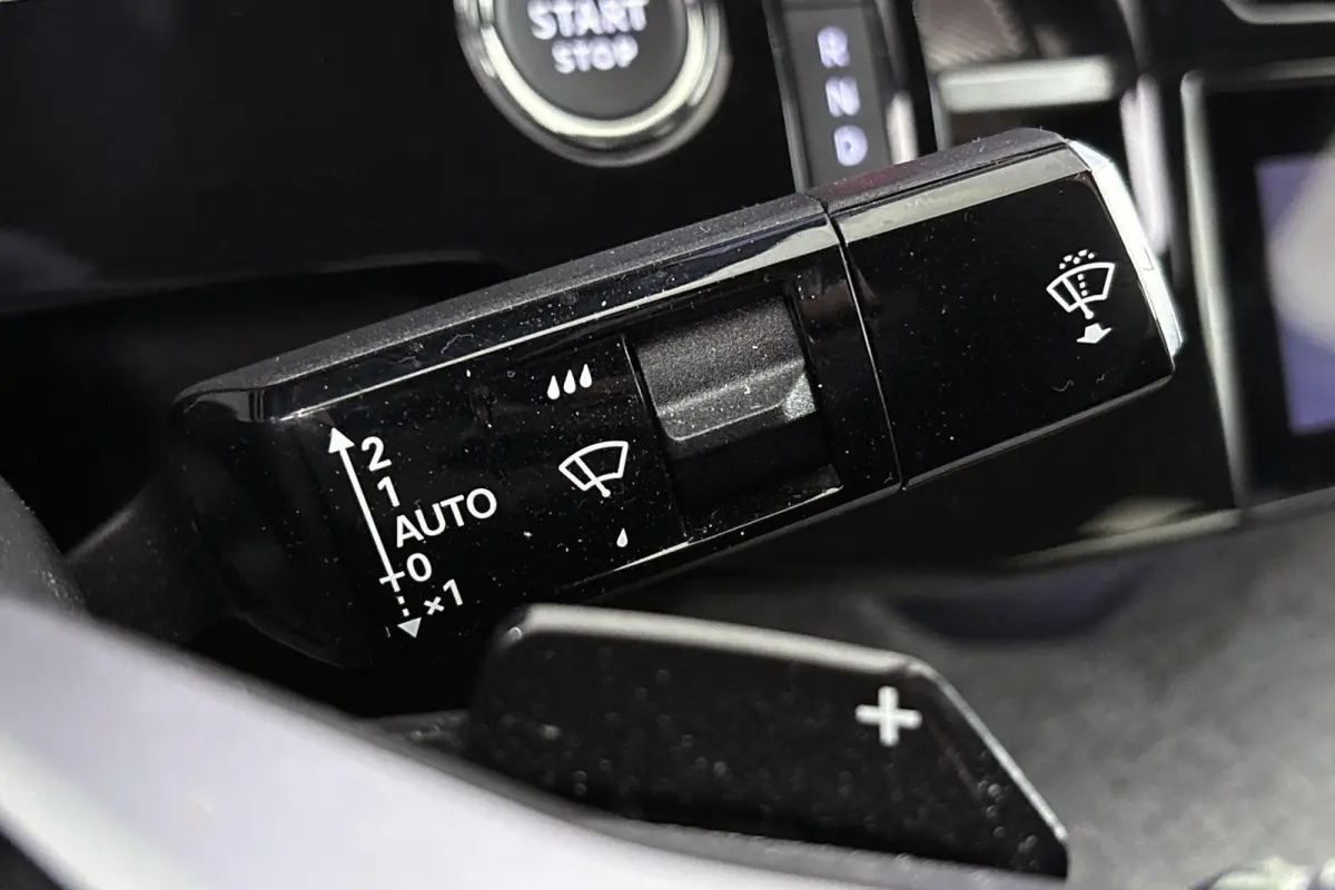 1.2 Hybrid 145 GT Stuur-Stoelverwarming 360 Camera Keyless