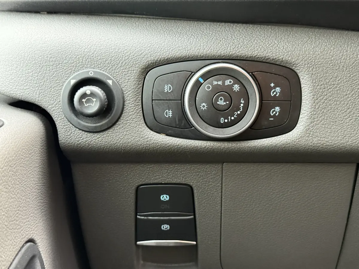 68kWh 184PK L3H2 317km WLTP 93% (SOH) BEV Snelladen Carplay Climate Control Camera Parkeersensoren v+a Stoelverwarming