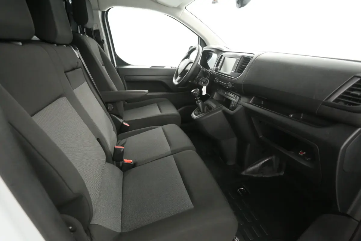 2.0 MultiJet 145PK L2H1 | Airco | Cruise | 3 Zits | Carplay | Parkeersens.