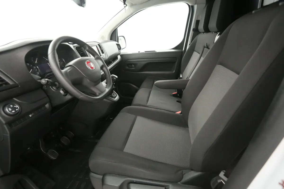 2.0 MultiJet 145PK L2H1 | Airco | Cruise | 3 Zits | Carplay | Parkeersens.