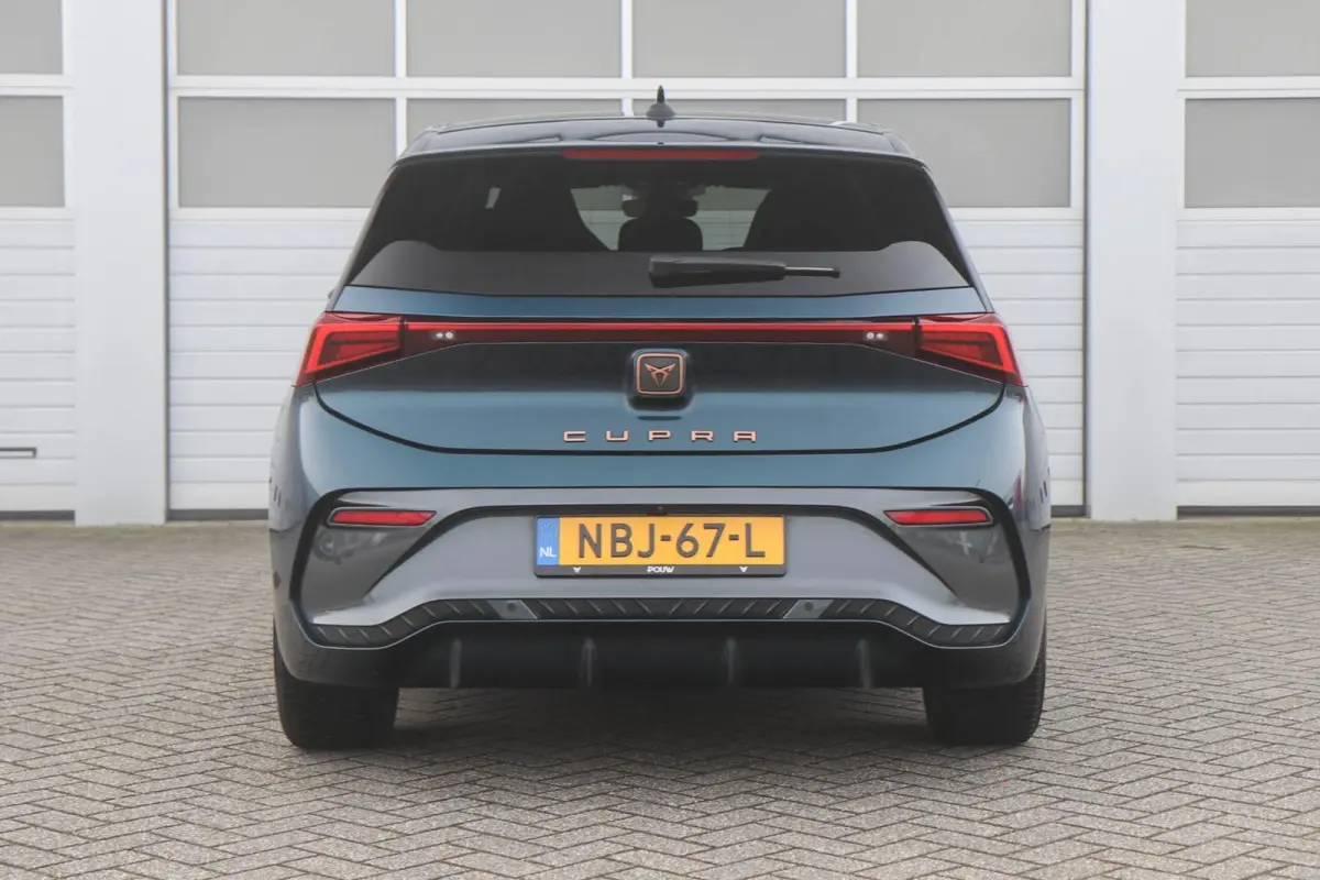230pk Business 62 kWh | SoH 97% | Navigatie | Stoelverwarming | Full Link | Achteruitrijcamera