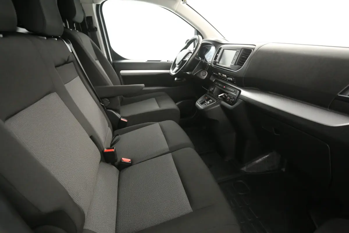 75 kWh L3H1 Long Range | Snelladen | SOH 97% | Clima | Camera | 3 Zits | Cruise | Carplay | Xenon