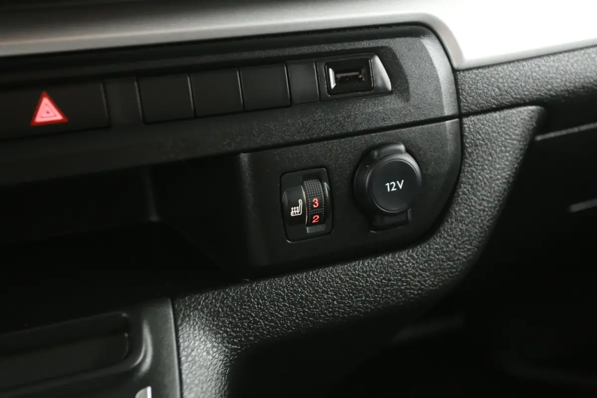 75 kWh L3H1 Long Range | Snelladen | SOH 97% | Clima | Camera | 3 Zits | Cruise | Carplay | Xenon