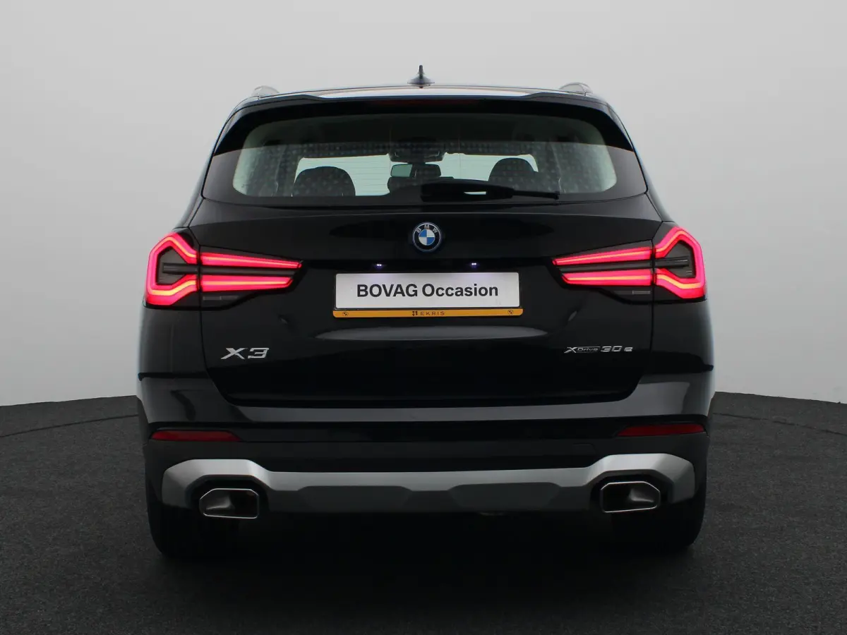 xDrive30e High Executive | SoH 93,3% | Comfort Access | Trekhaak | Laserlight | Head-Up Display | 19''
