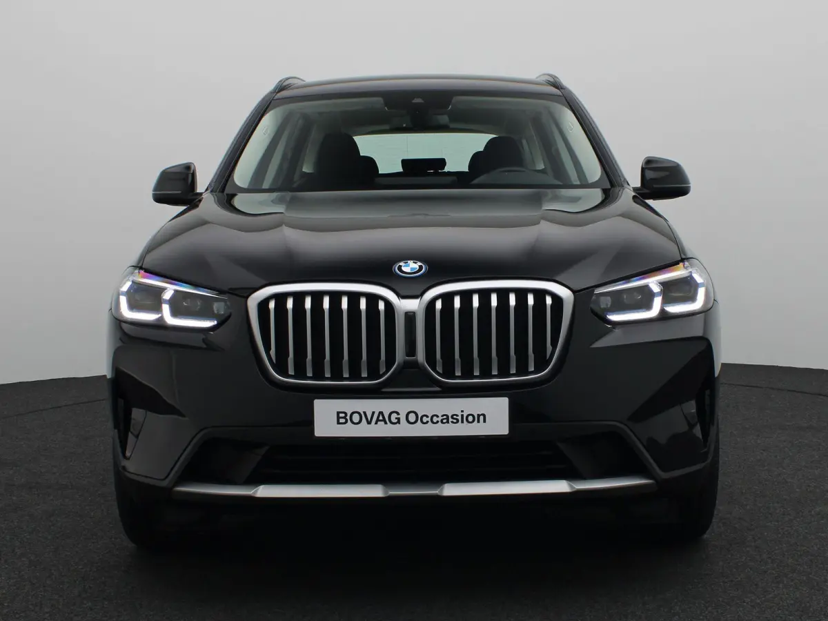 xDrive30e High Executive | SoH 93,3% | Comfort Access | Trekhaak | Laserlight | Head-Up Display | 19''