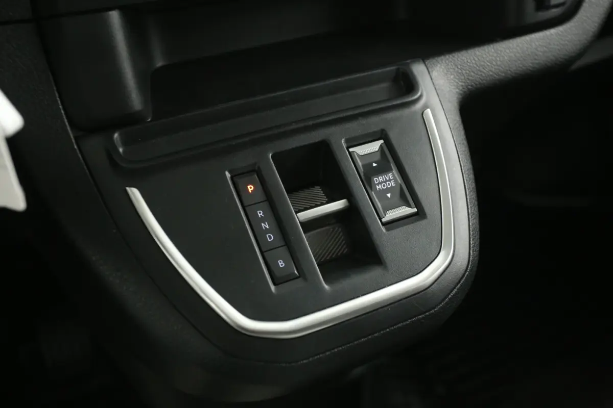 75 kWh L3H1 Long Range | Snelladen | SOH 96% | Airco | Cruise | 3 Zits | Carplay | Parkeersens.
