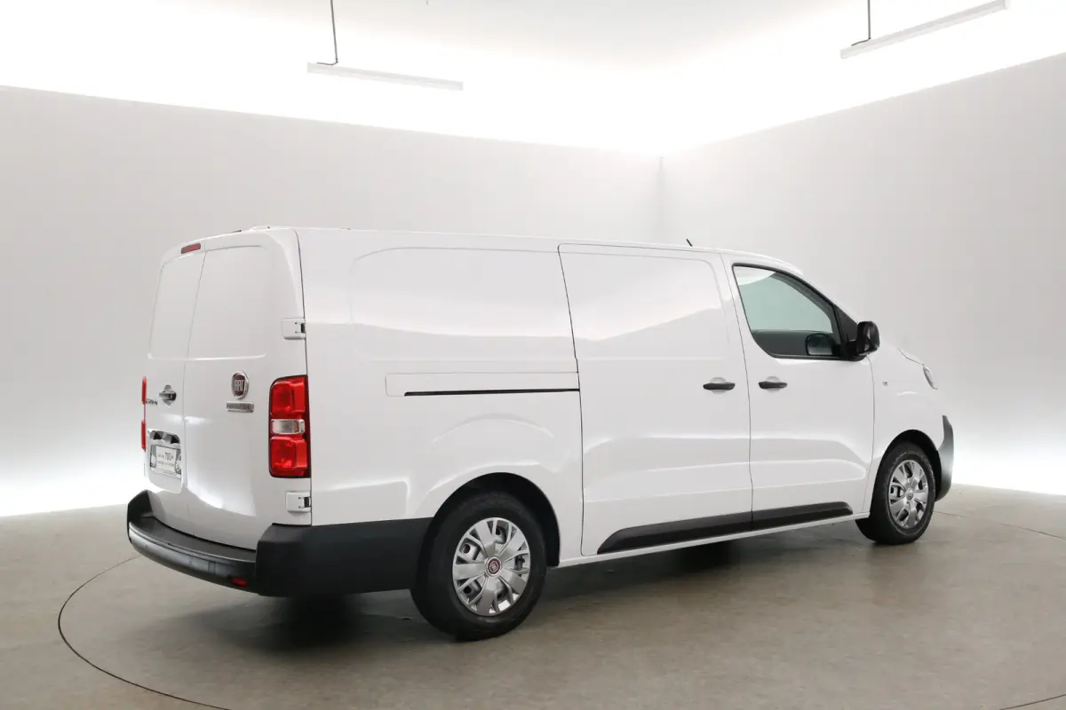 75 kWh L3H1 Long Range | Snelladen | SOH 96% | Airco | Cruise | 3 Zits | Carplay | Parkeersens.